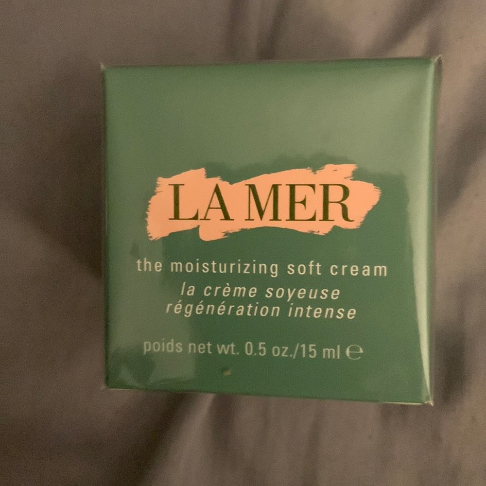 COPY - La Mer the moisturizing soft cream 15 ml new in sealed box.